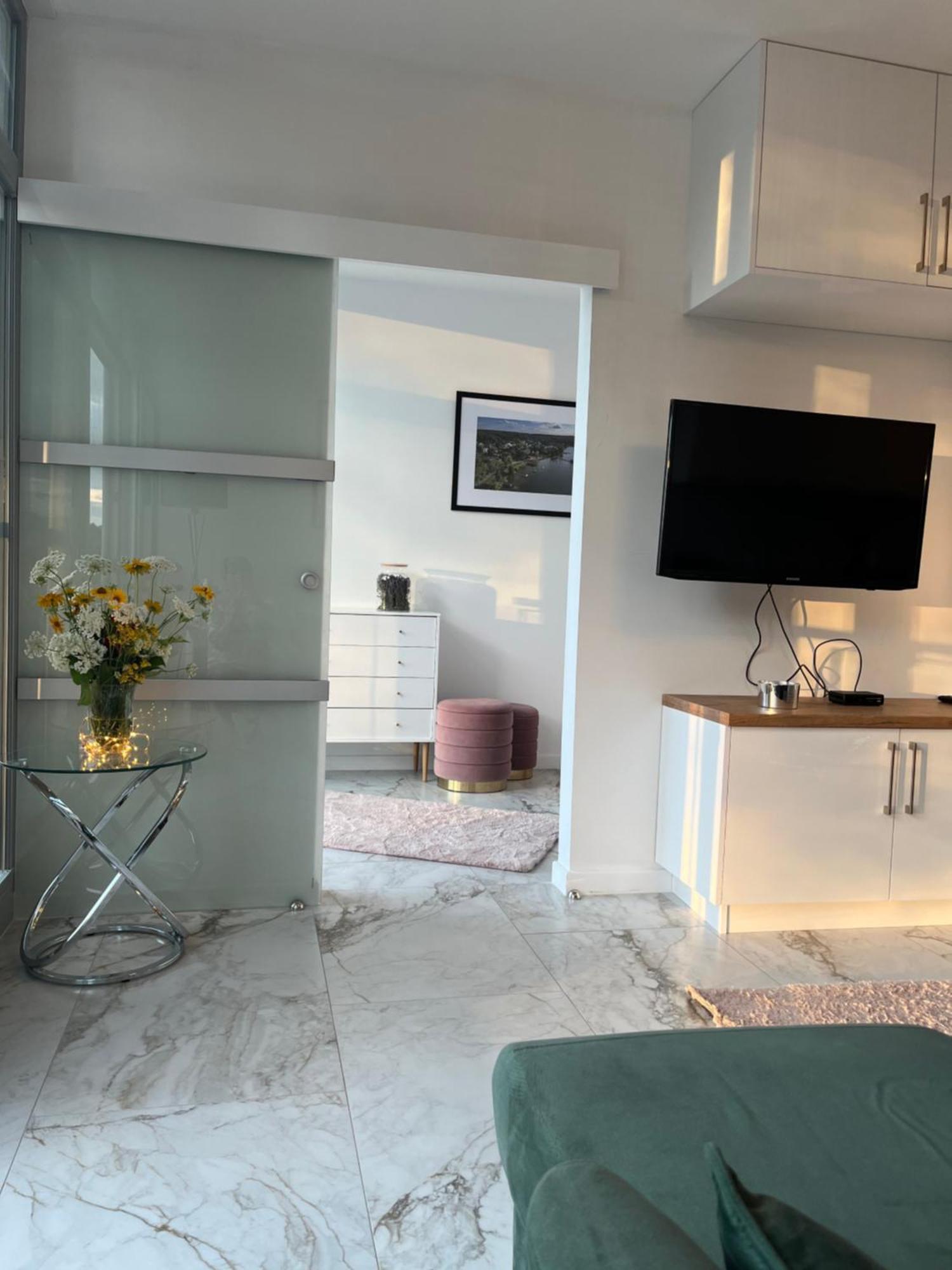 Apartament Turystyczny Z Widokiem Na Jezioro Хажикови Екстер'єр фото
